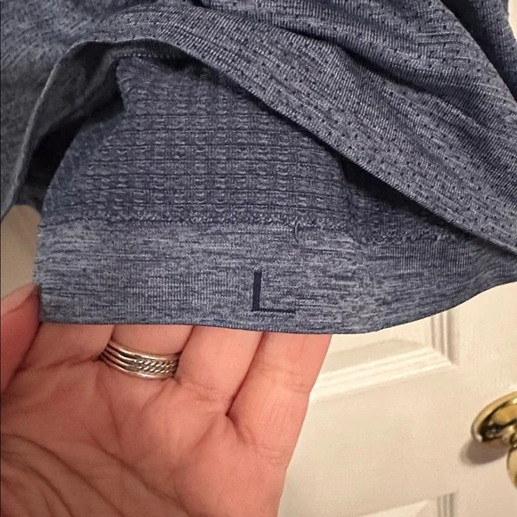 Lululemon Men's Metal Vent Long Sleeve Shirt 2.0 - Picture 6 of 8